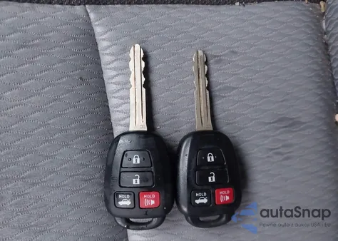 2019 Toyota Corolla Le z USA, uszkodzony, nr VIN 2T1BURHE1KC132291